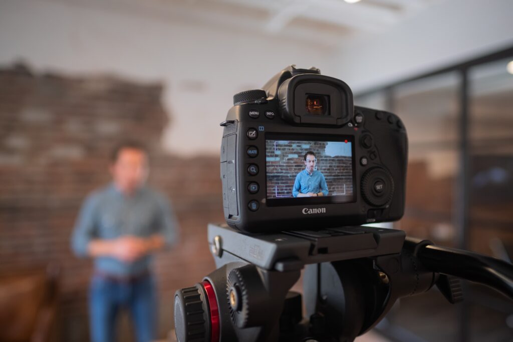 Dlaczego warto stosować video marketing w swojej firmie